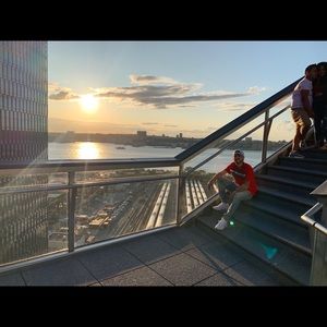 Meet your Posher, Julian